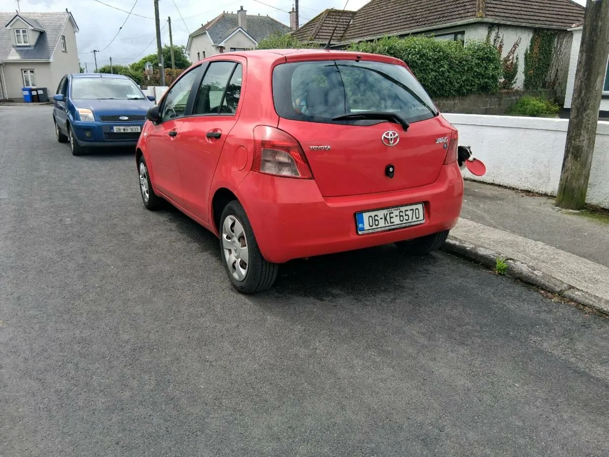 Toyota yaris - Image 3