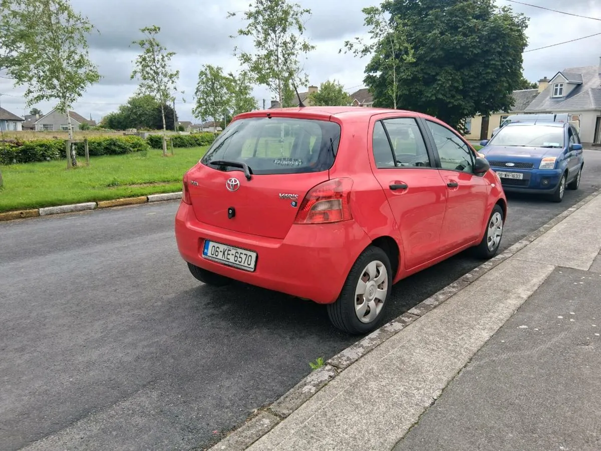 Toyota yaris - Image 4