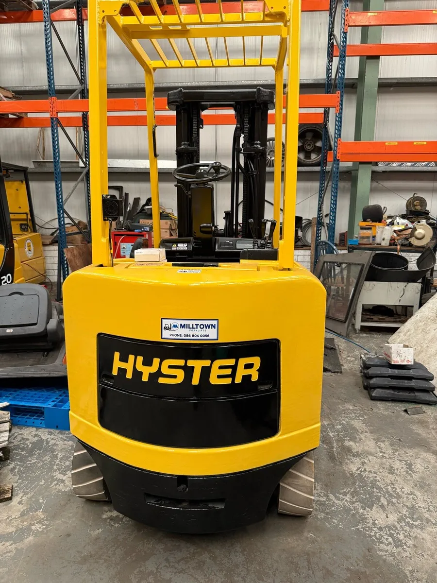 Forklift - Image 2