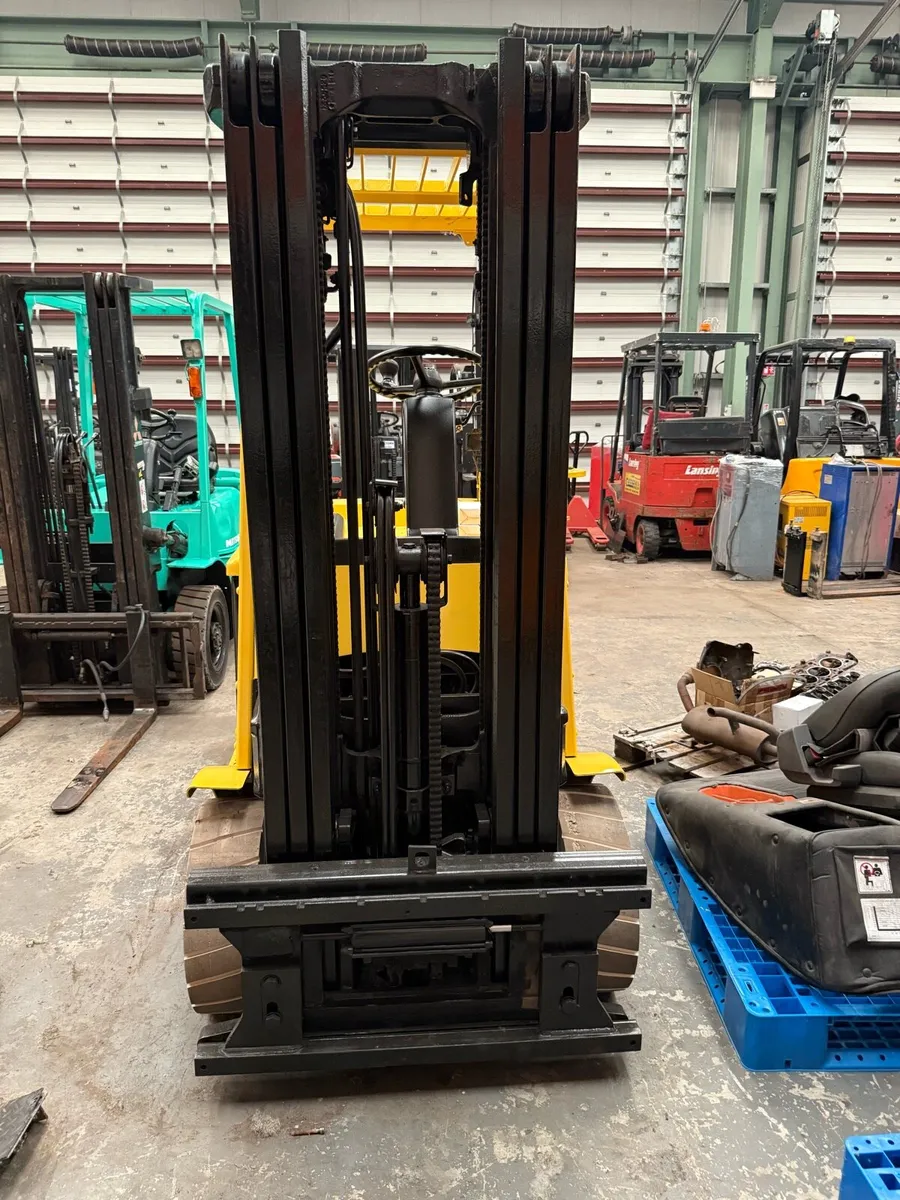 Forklift - Image 3