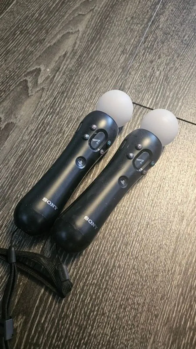 PSVR 1 with PS5 Adaptor - Image 2