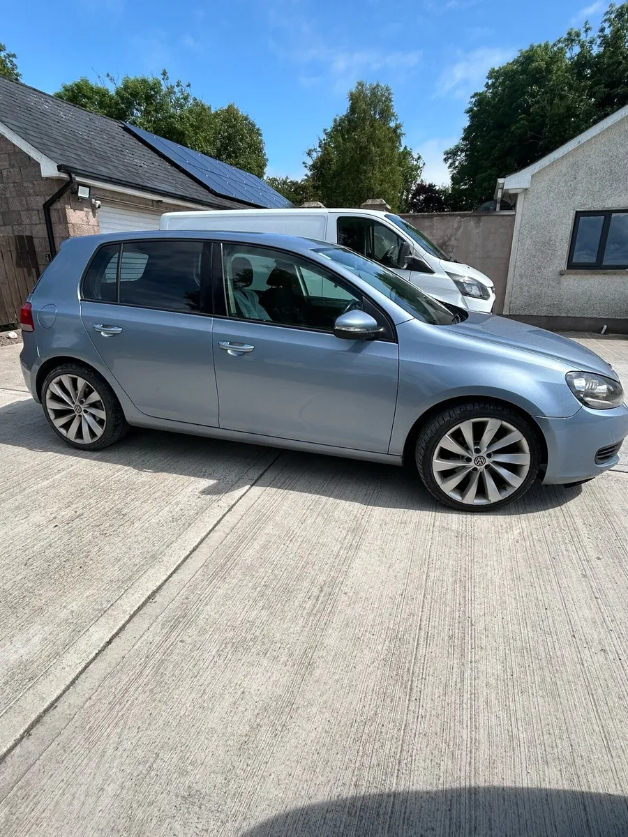 2011 VW Golf 1.6 Diesel - Image 2