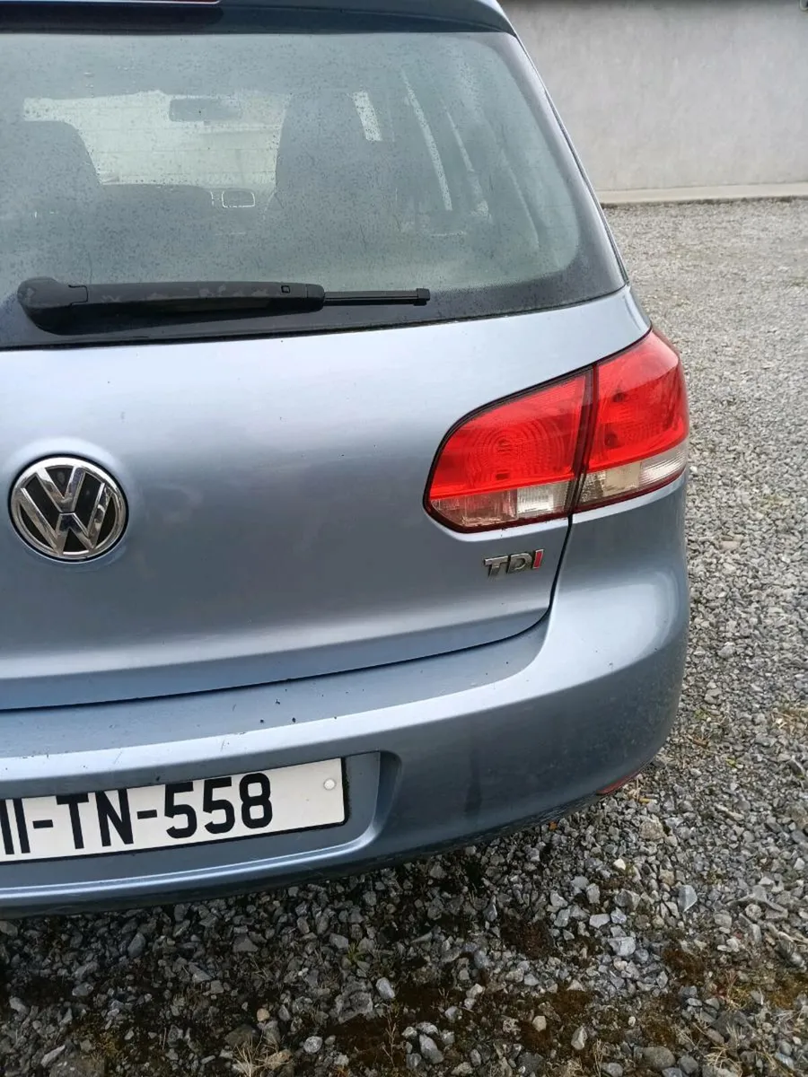 Volkswaggen golf - Image 4