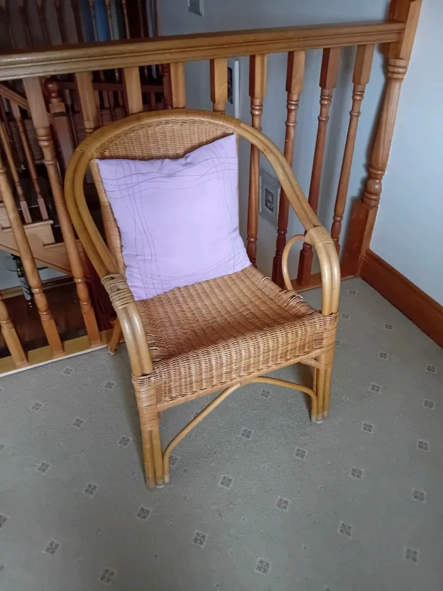 Wicker chair - Image 1