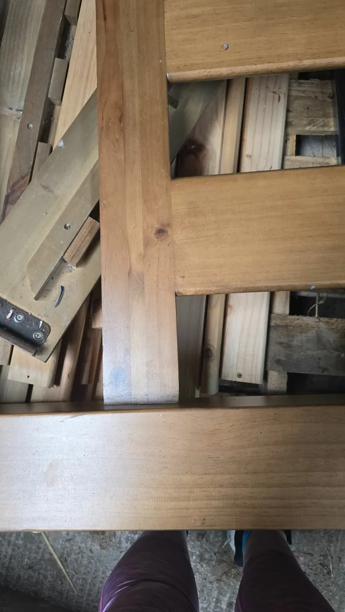 5ft bed and Bedroom Furniture - Image 2