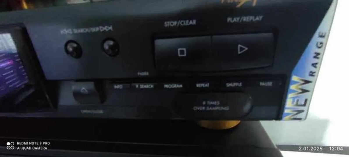 New Amazing From The Fine Arts Series Grundig Cd-21 Player - Image 2