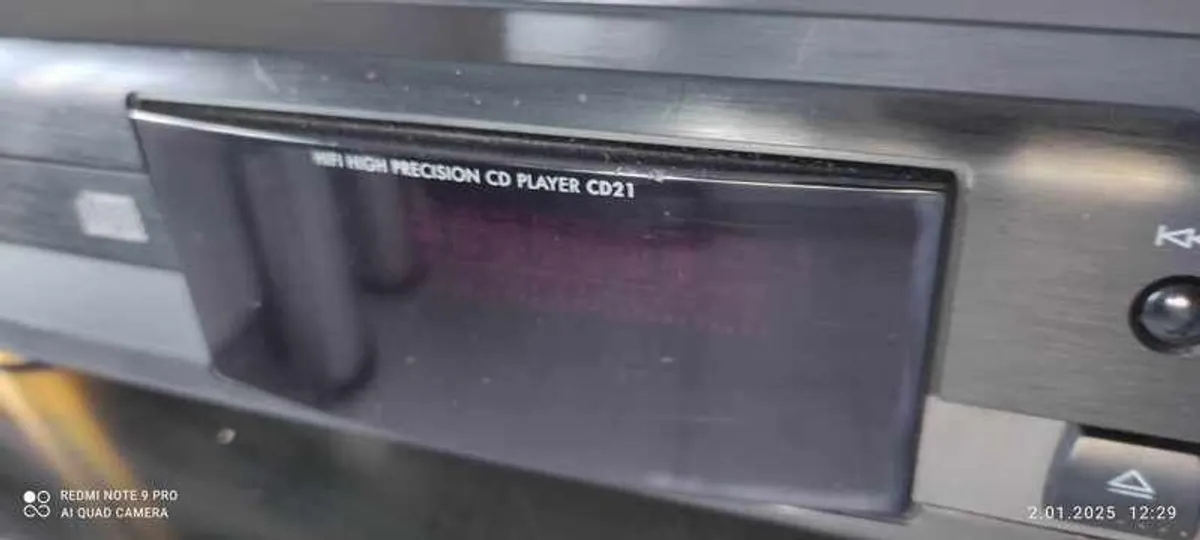 New Amazing From The Fine Arts Series Grundig Cd-21 Player - Image 4