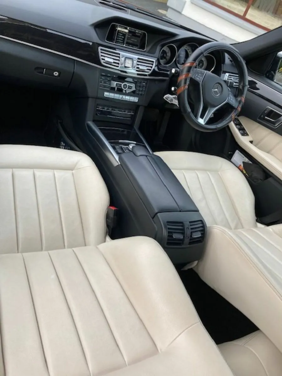 Mercedes-Benz E-Class 2014 - Image 2