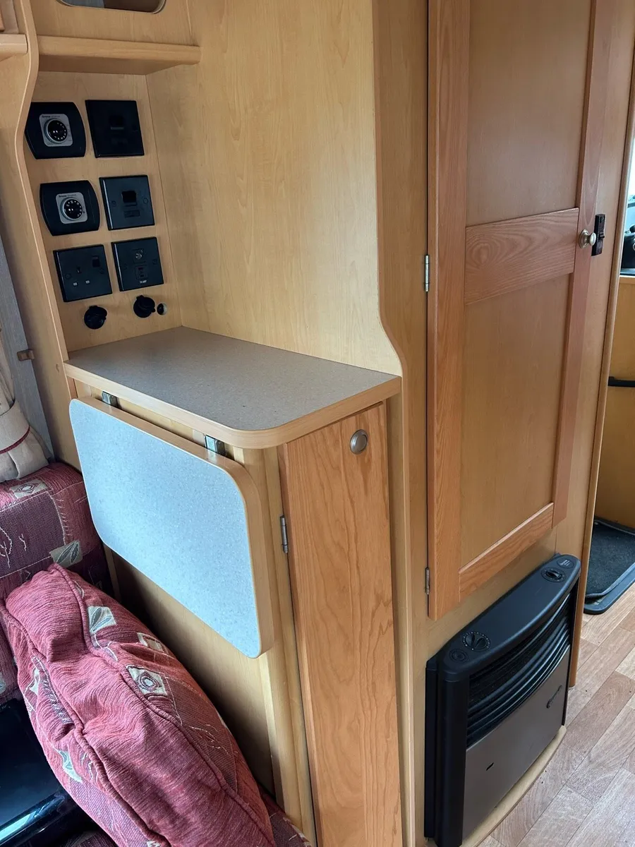 Campervan - 6 berth - Elddis Sunquest 180 - Image 4