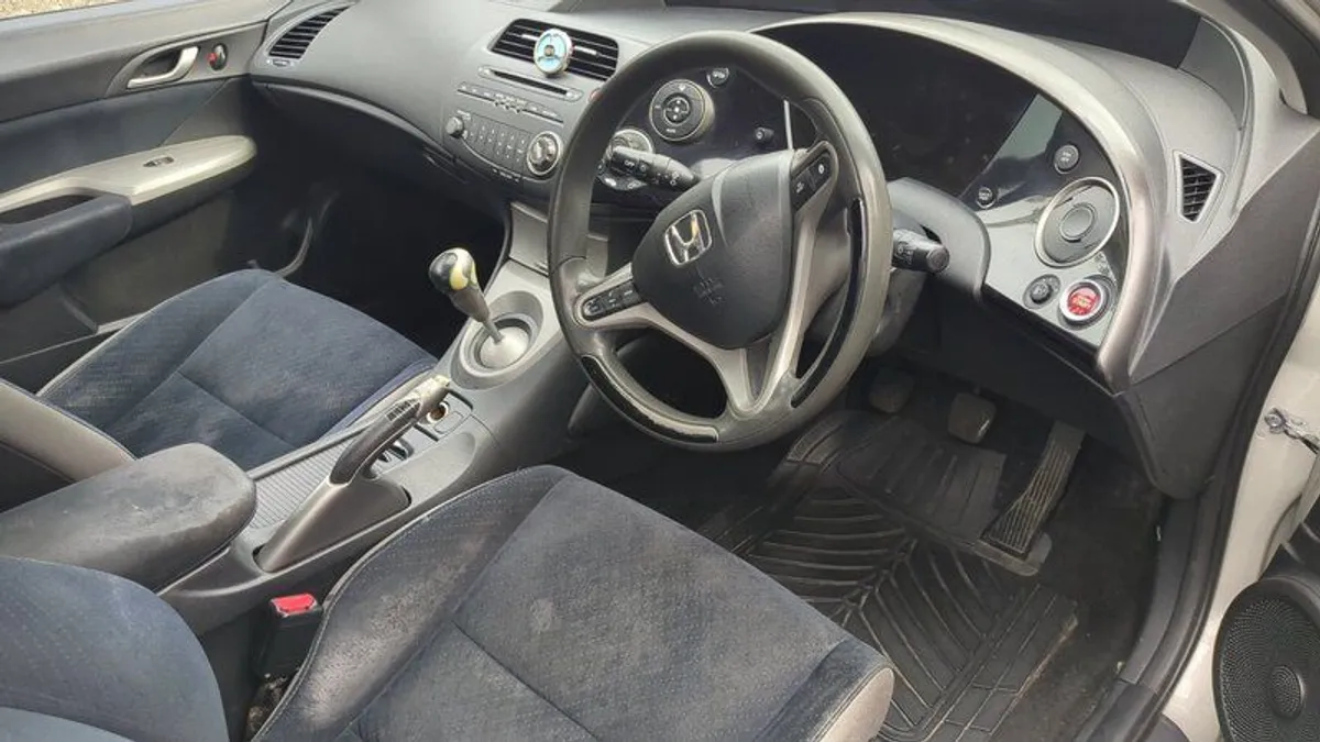 2007 Honda Civic - Image 4