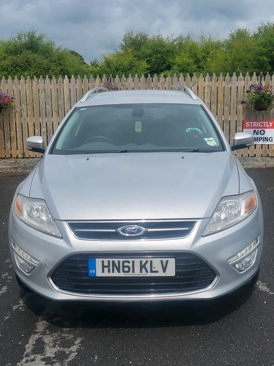 2011 Ford Mondeo Titanium Estate - Image 2