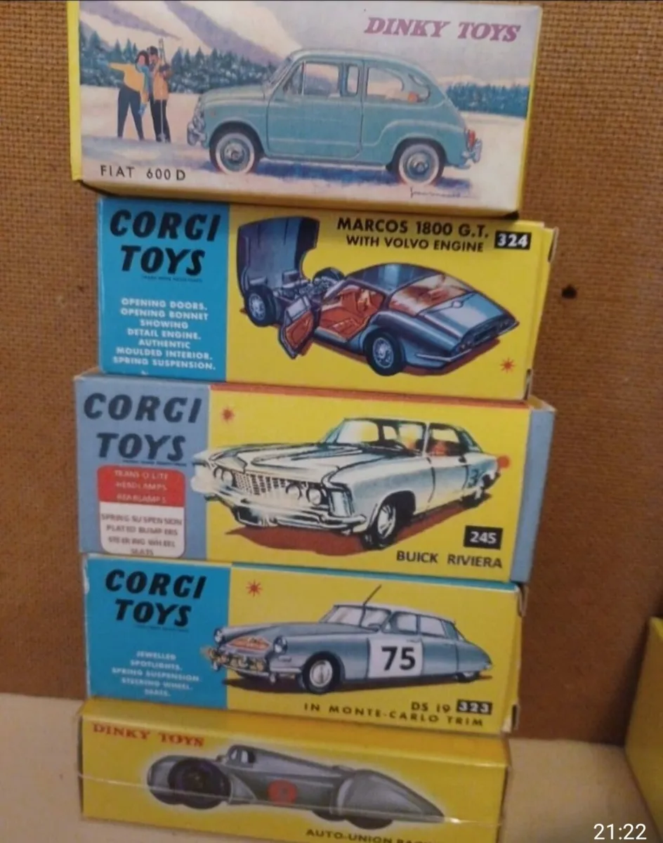 ....CORGI...MODELS...