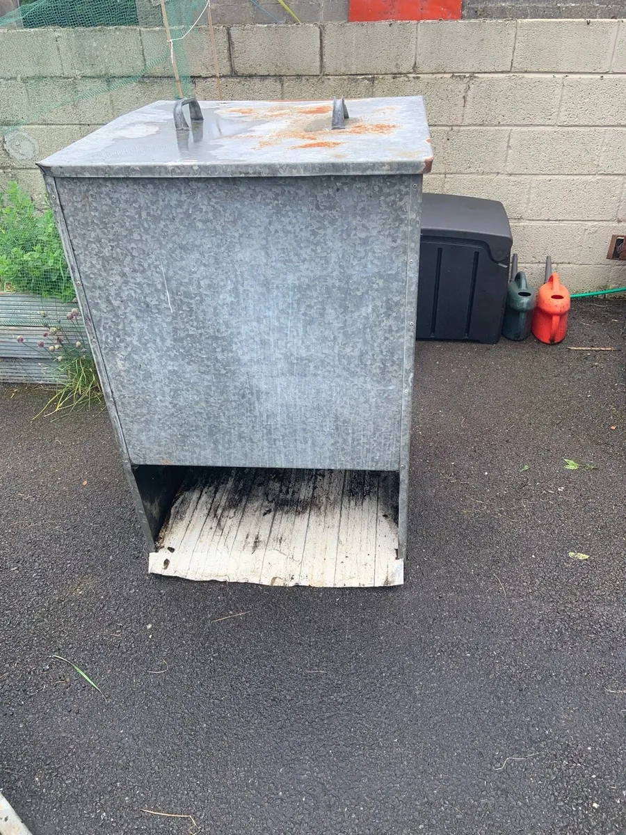 Metal coal bunker, plastic coal bunker - Image 2