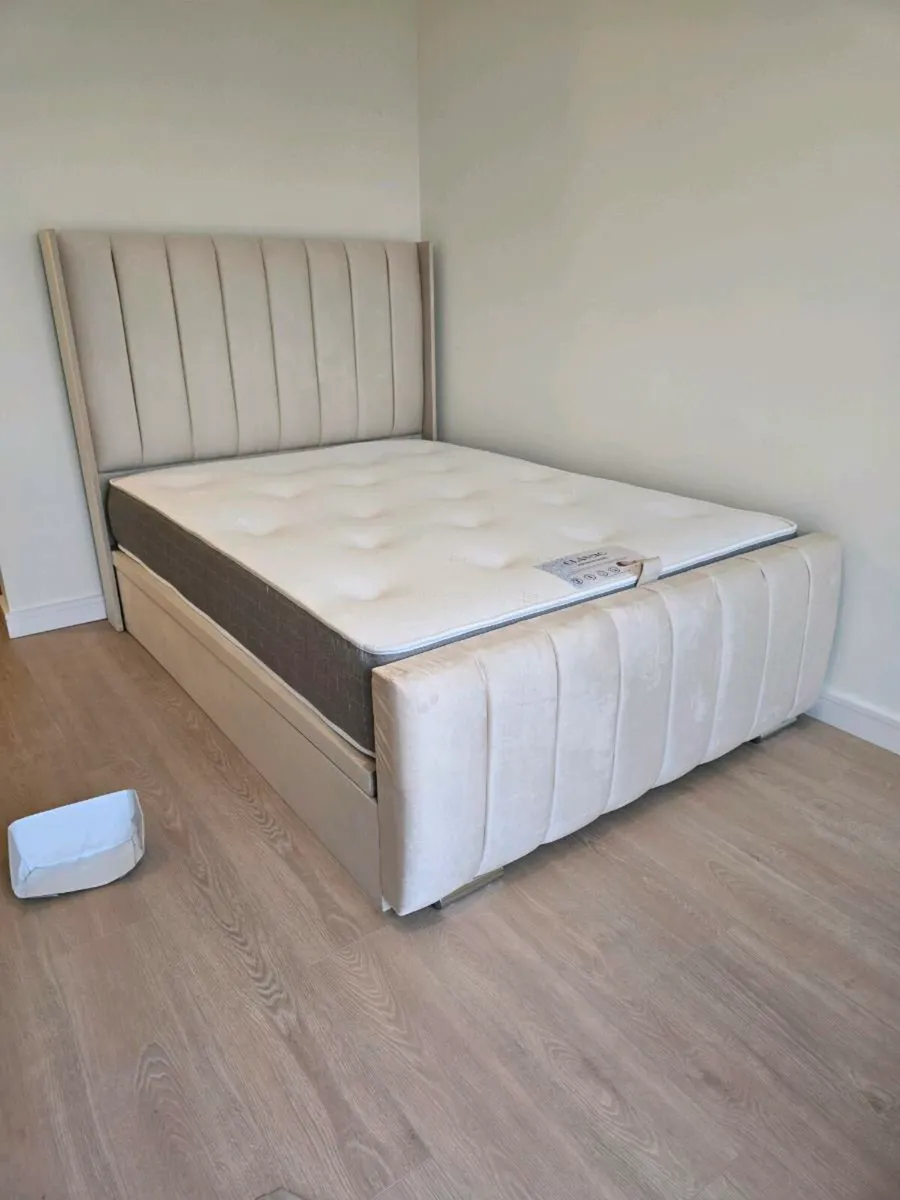 Bed - Image 3