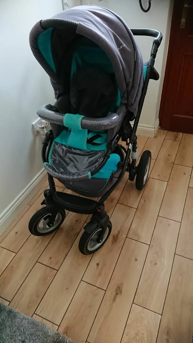 baby stroller 3 in one - Image 1