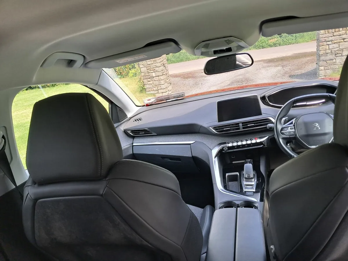 Peugeot 3008 2020 - Image 3