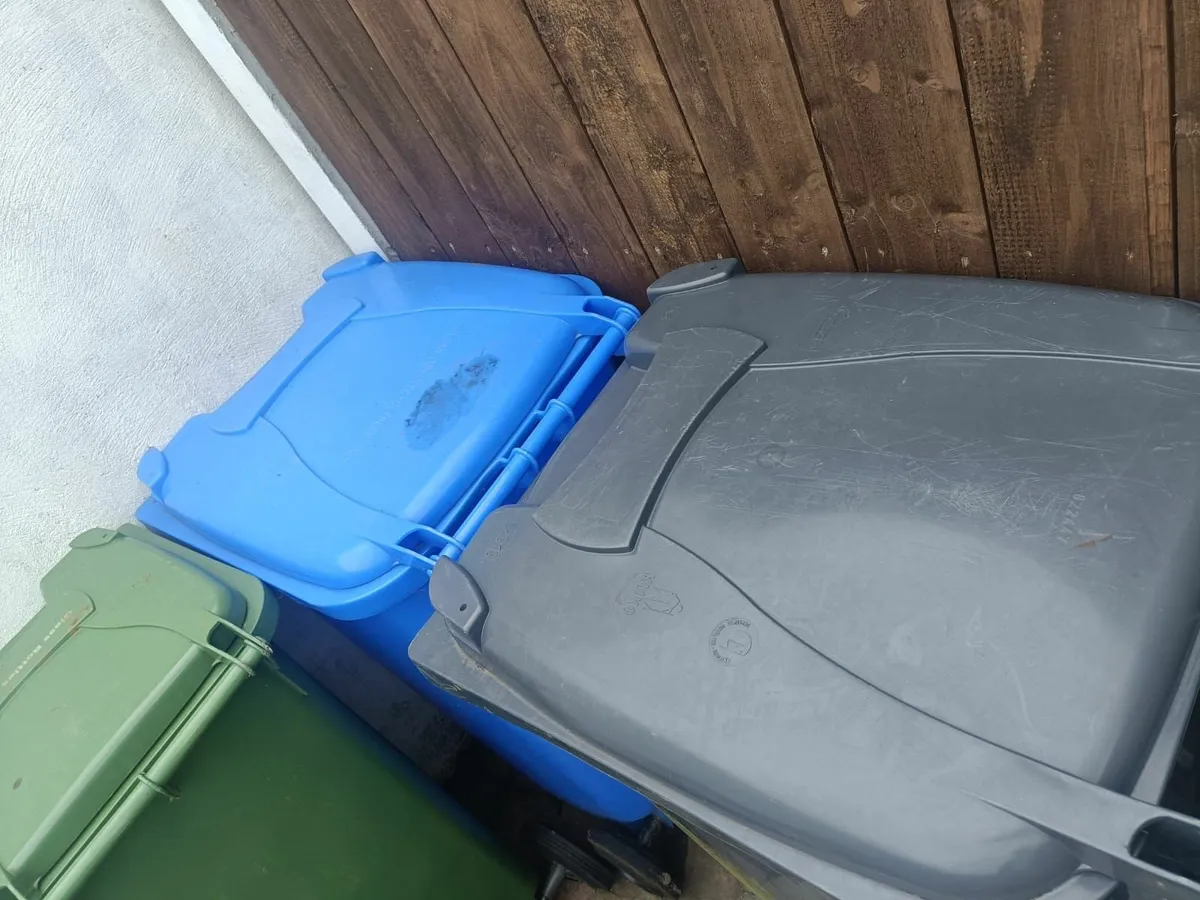 Wheelie bin - Image 2