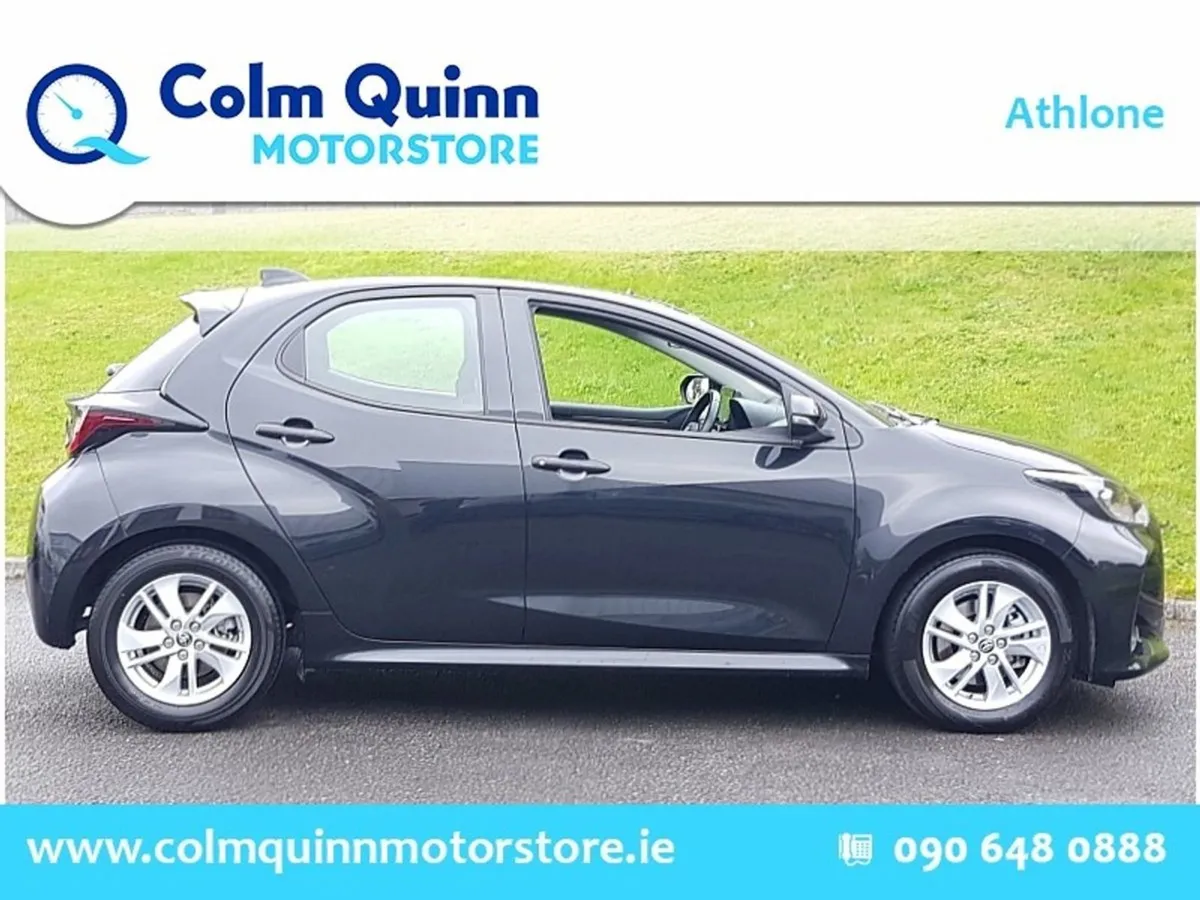 Toyota Yaris Luna 1.5 Hybrid Auto Hatchback - Image 3