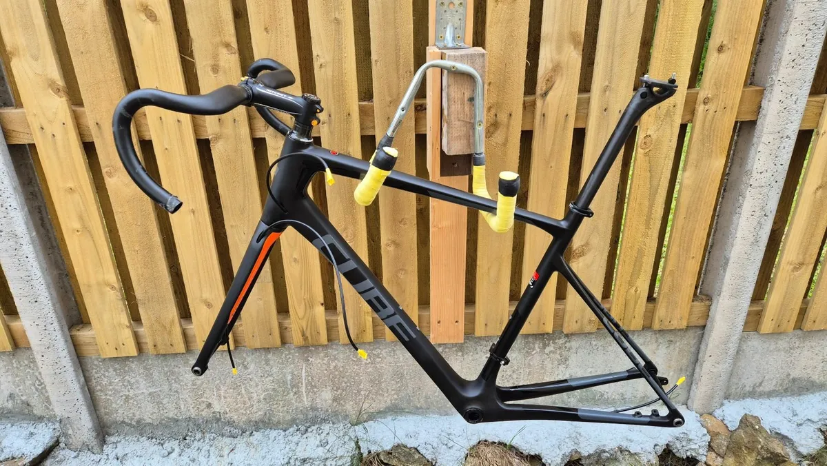 Endurance road bike carbon Cube Attain frameset - Image 1