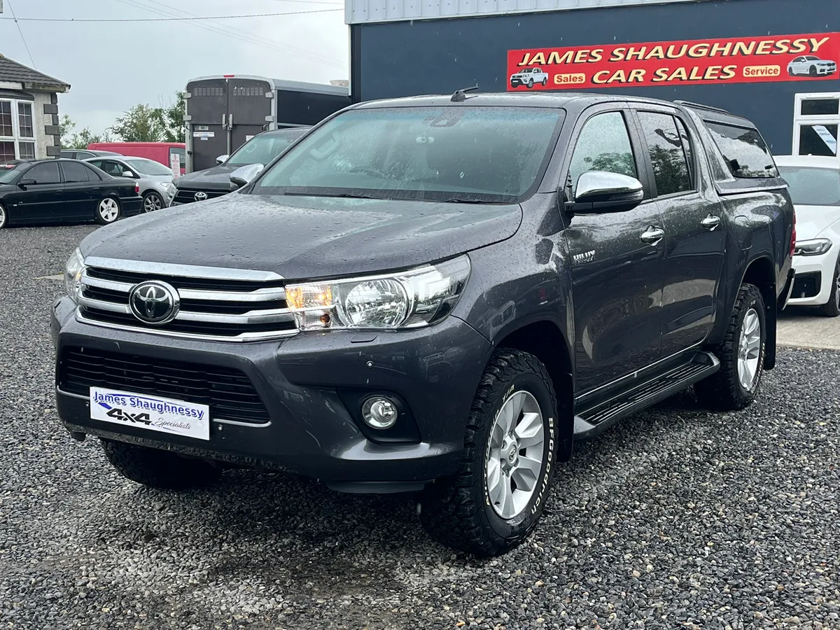 2021 TOYOTA HILUX 2.4 MANUAL - Image 3