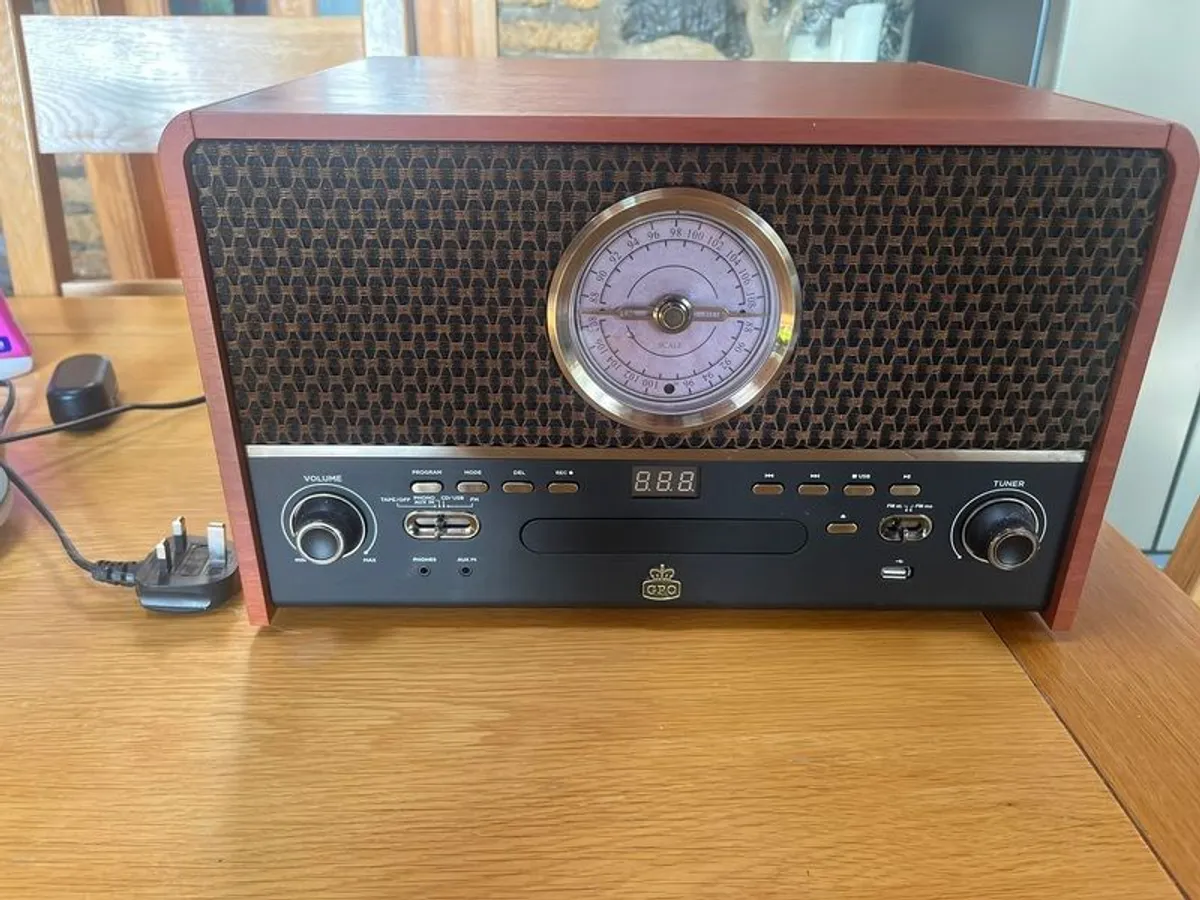 Record Player - GPO Chesterton - Image 2