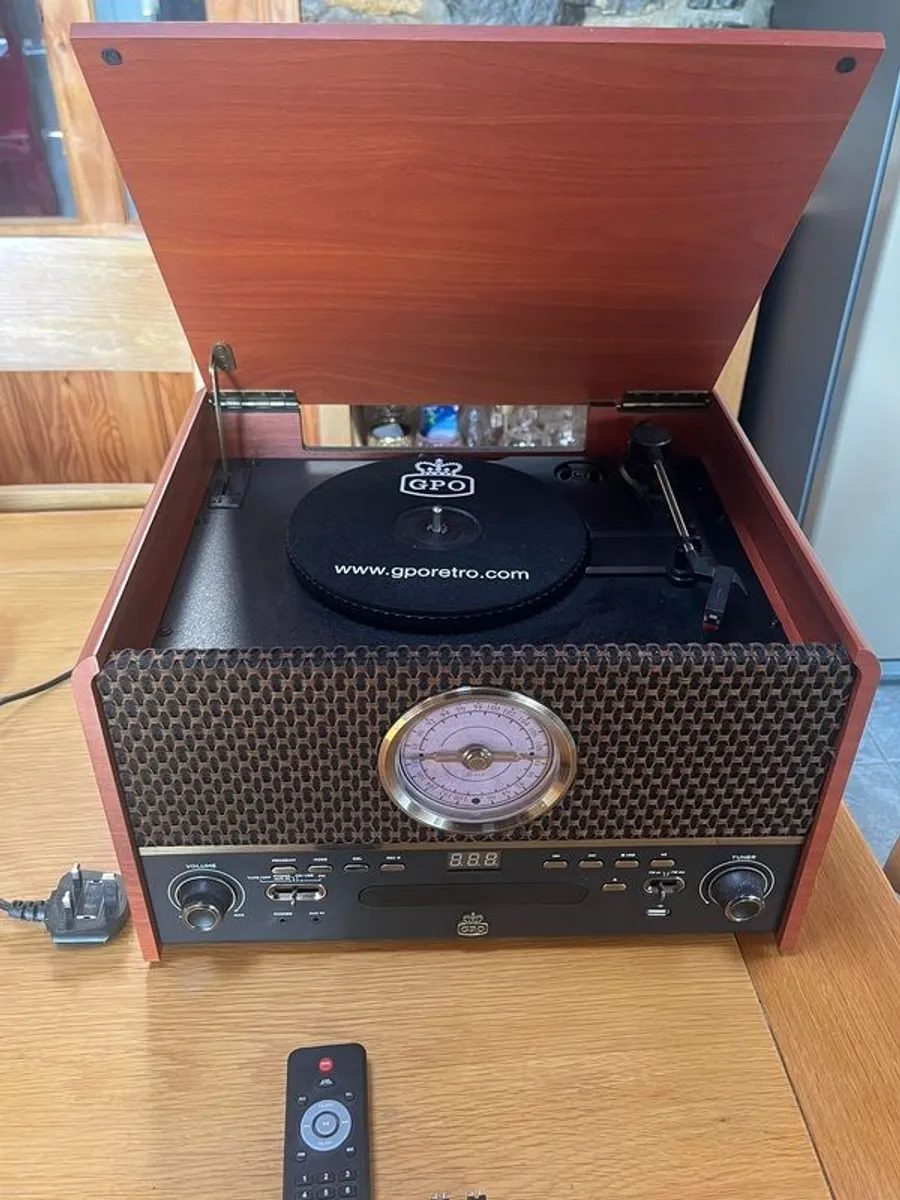 Record Player - GPO Chesterton - Image 3
