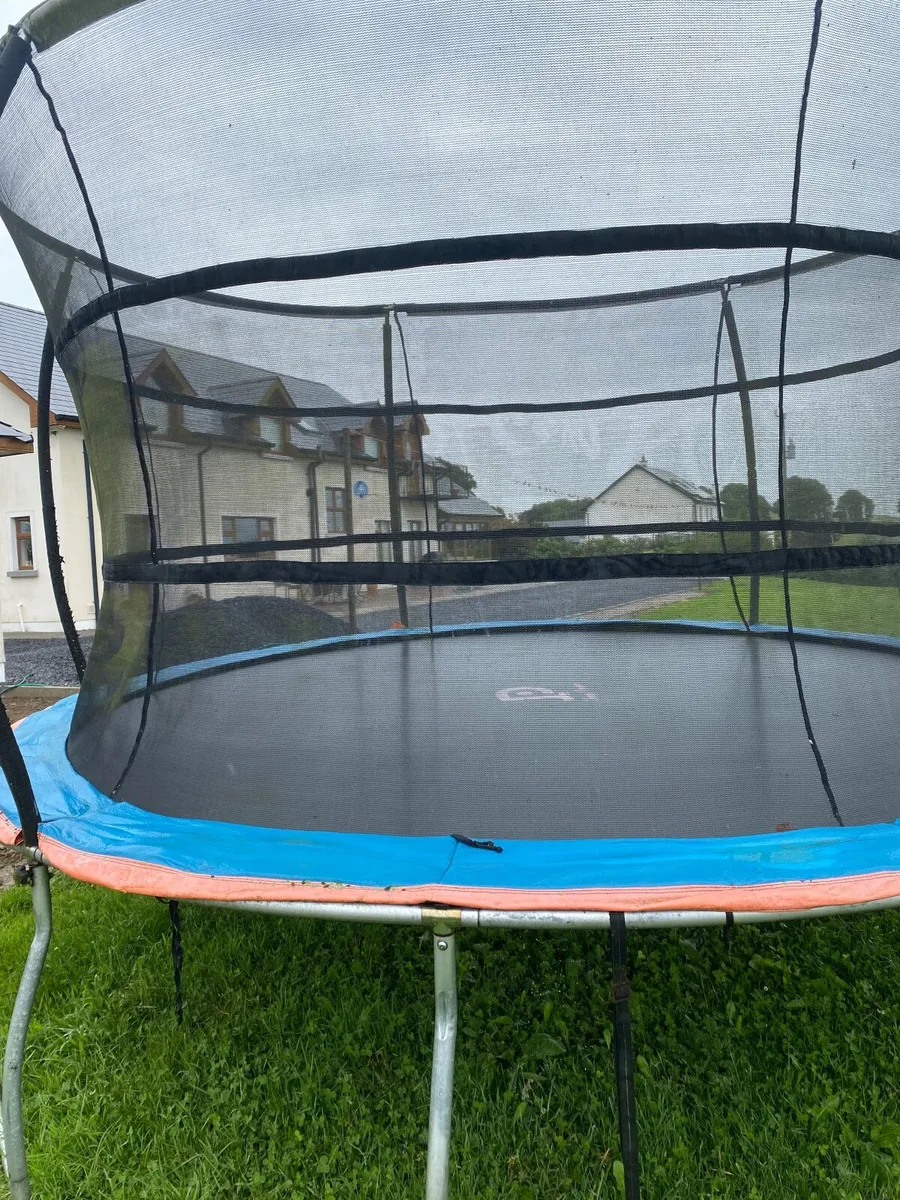 Trampoline - Image 2