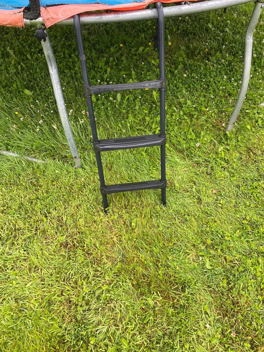Trampoline - Image 3