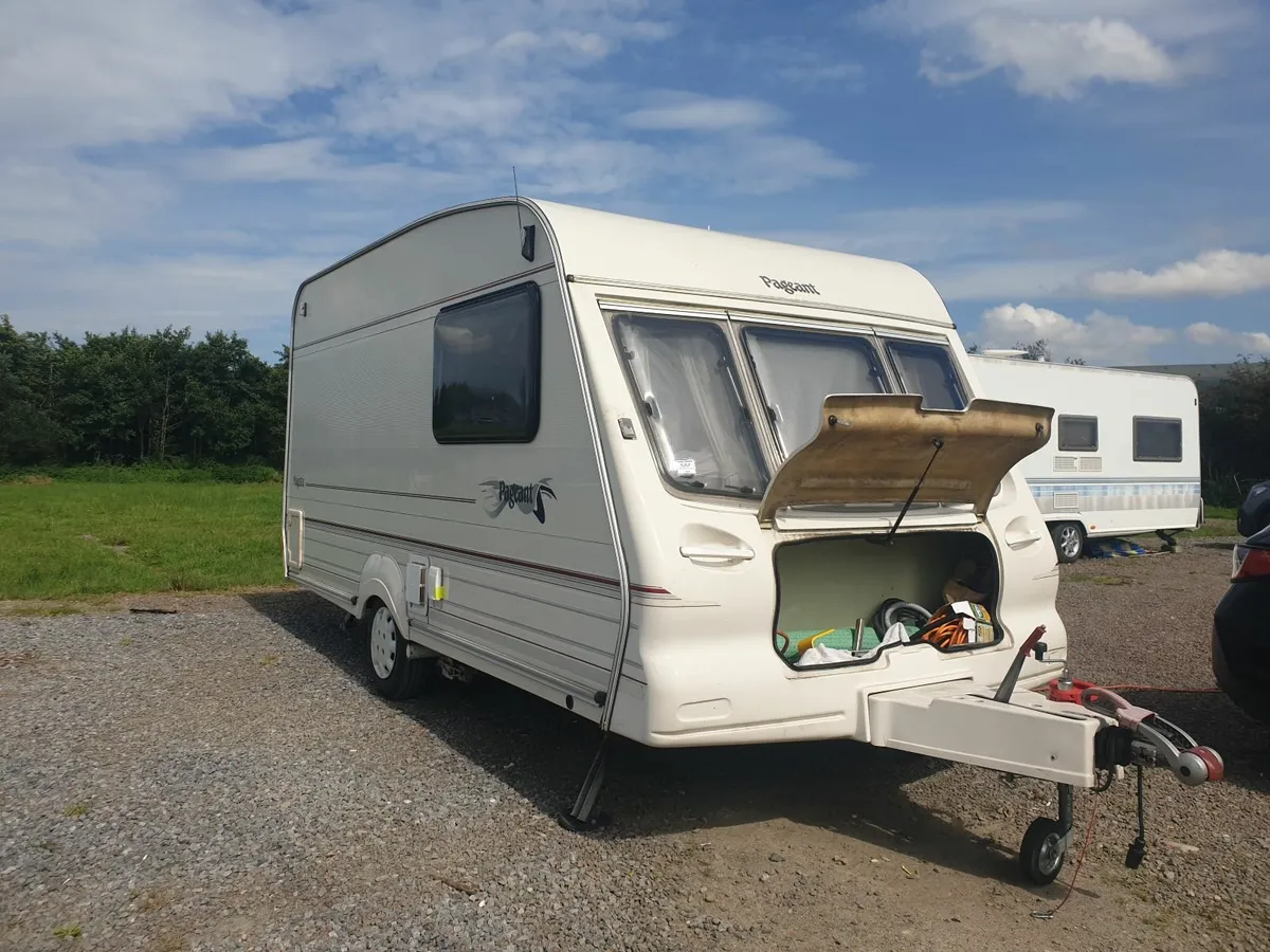2 Berth Bailey Majestic Pageant Caravan - Image 3