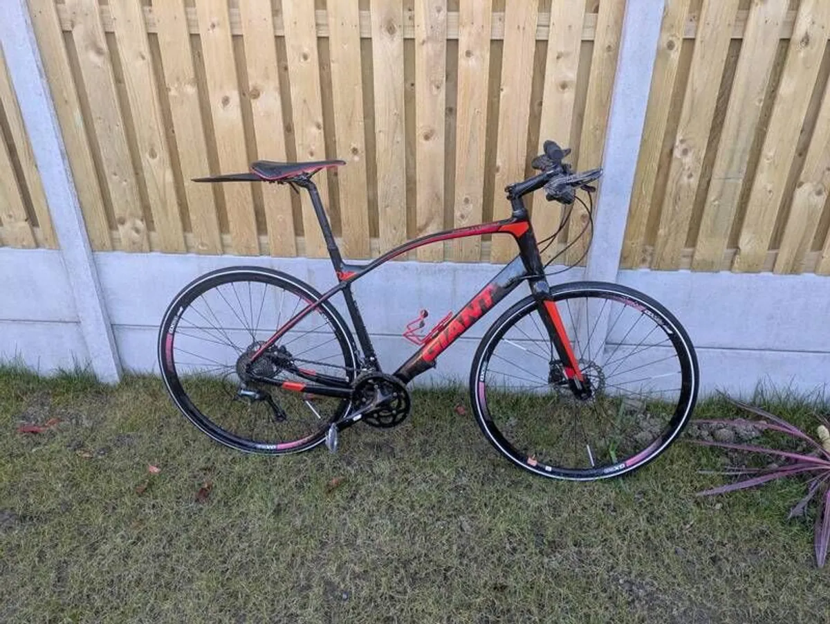 Giant Fastroad hybrid road bike - Image 4