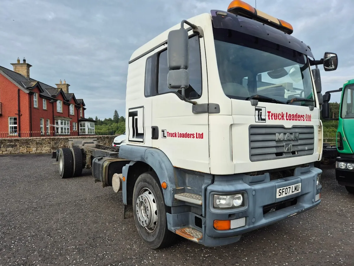 07 MAN 18.240 sleeper 24ft c/c 18 tonner - Image 1