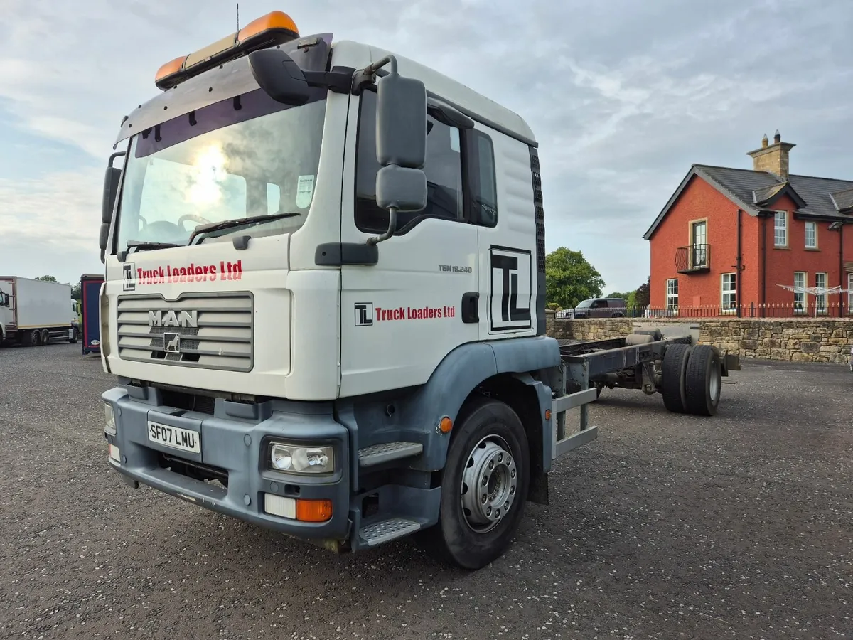 07 MAN 18.240 sleeper 24ft c/c 18 tonner - Image 2