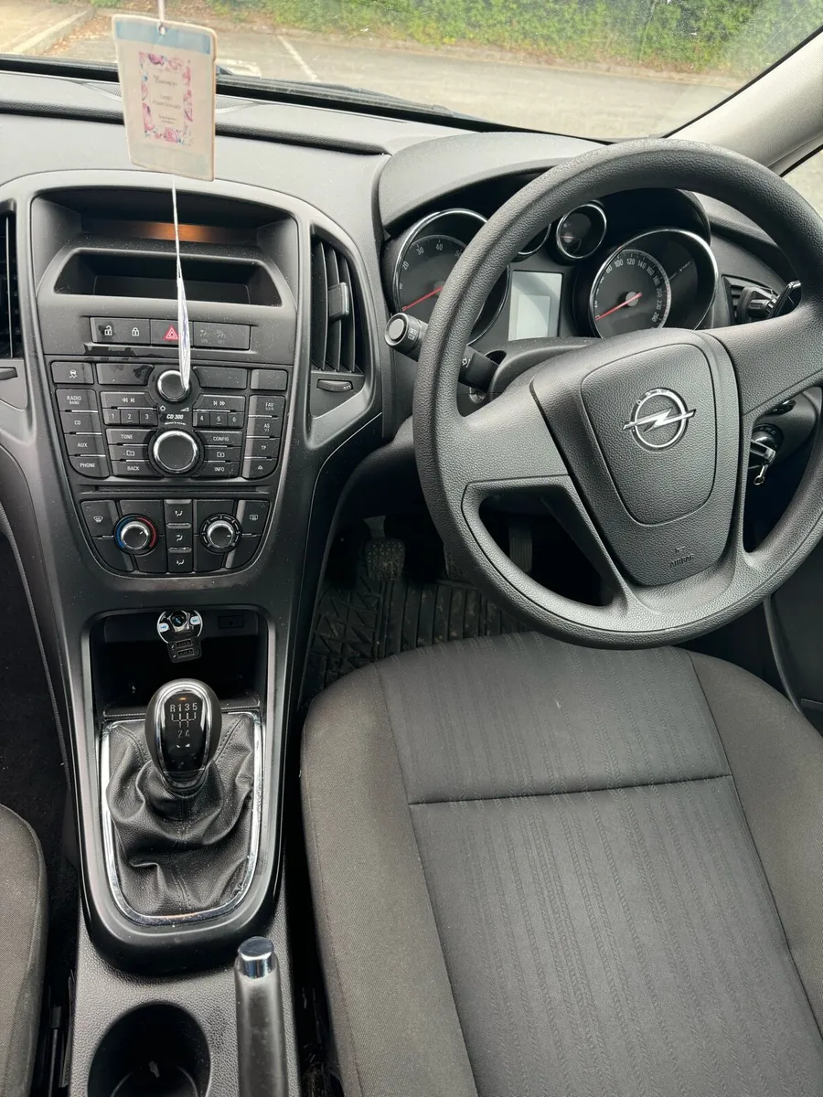 Opel Astra 1.4L Petrol - Image 2