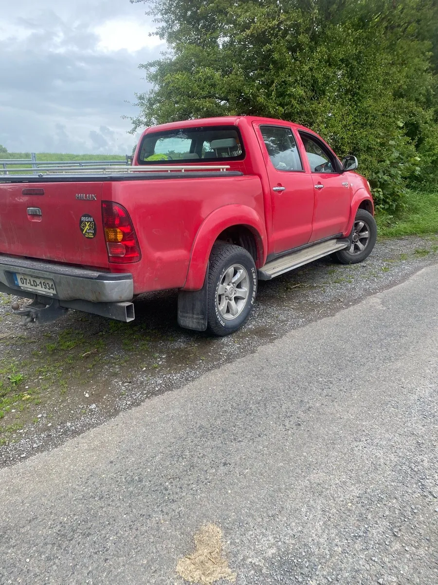 Hilux - Image 2