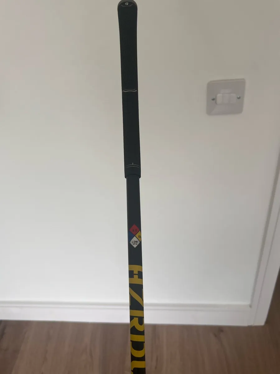 For Sale: TaylorMade M4 3-Wood - Image 2