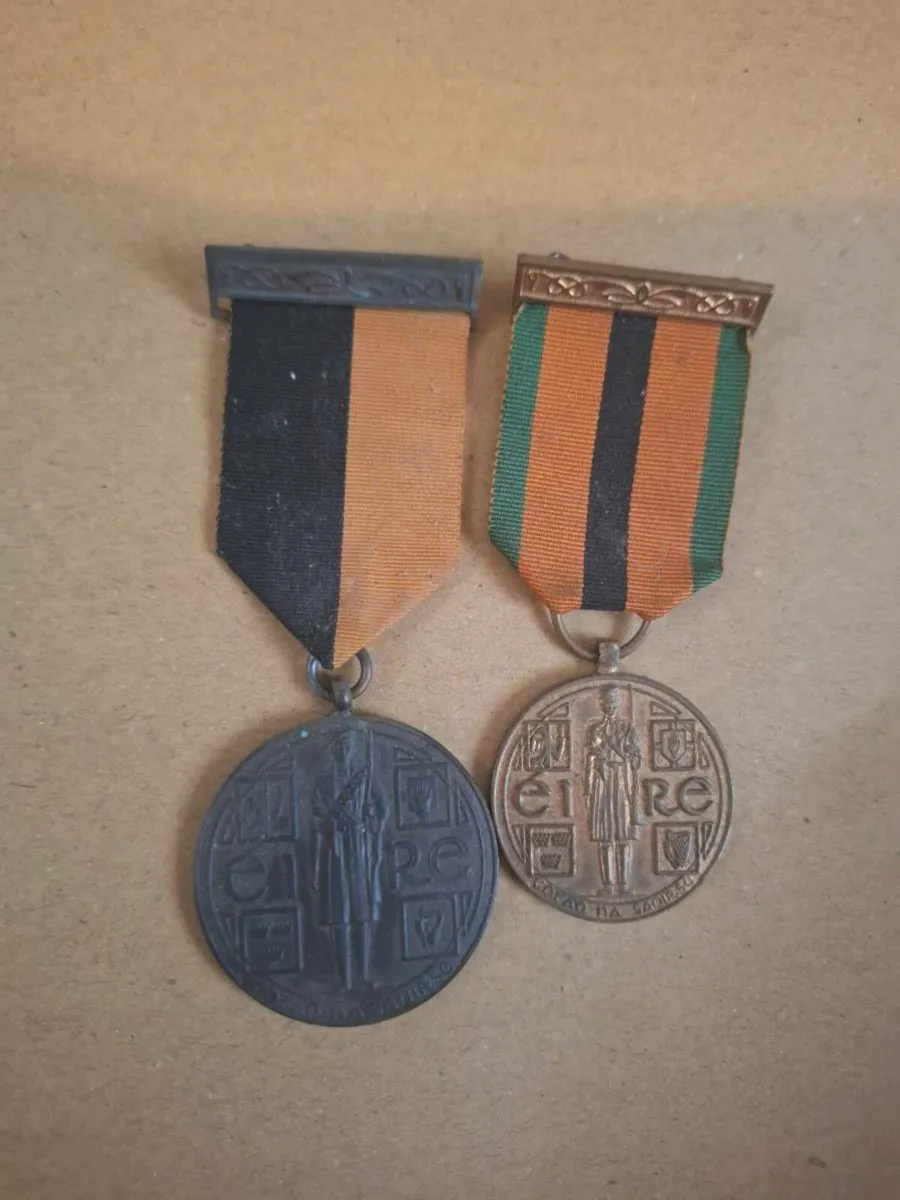Irish medals - Image 1