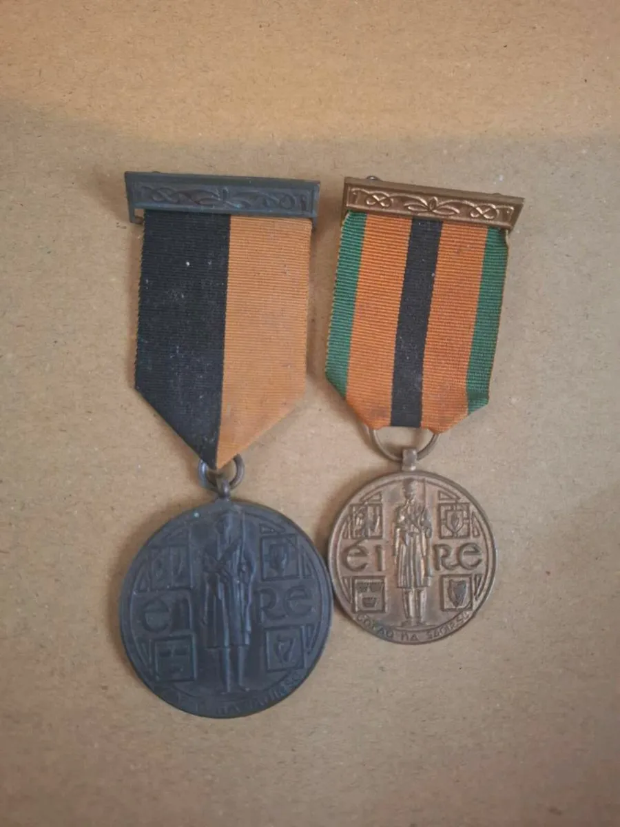 Irish medals - Image 3