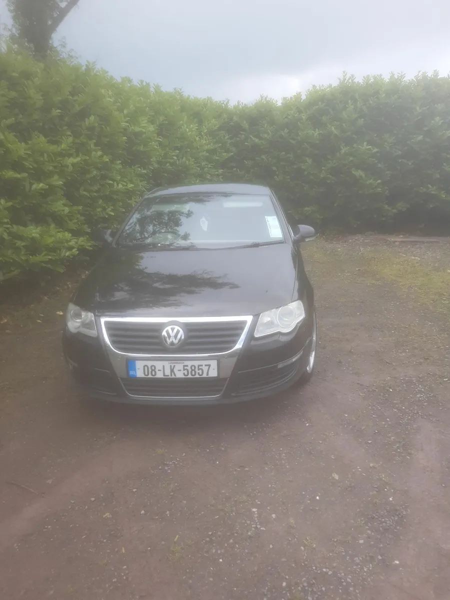 Volkswagen Passat 2008 - Image 2