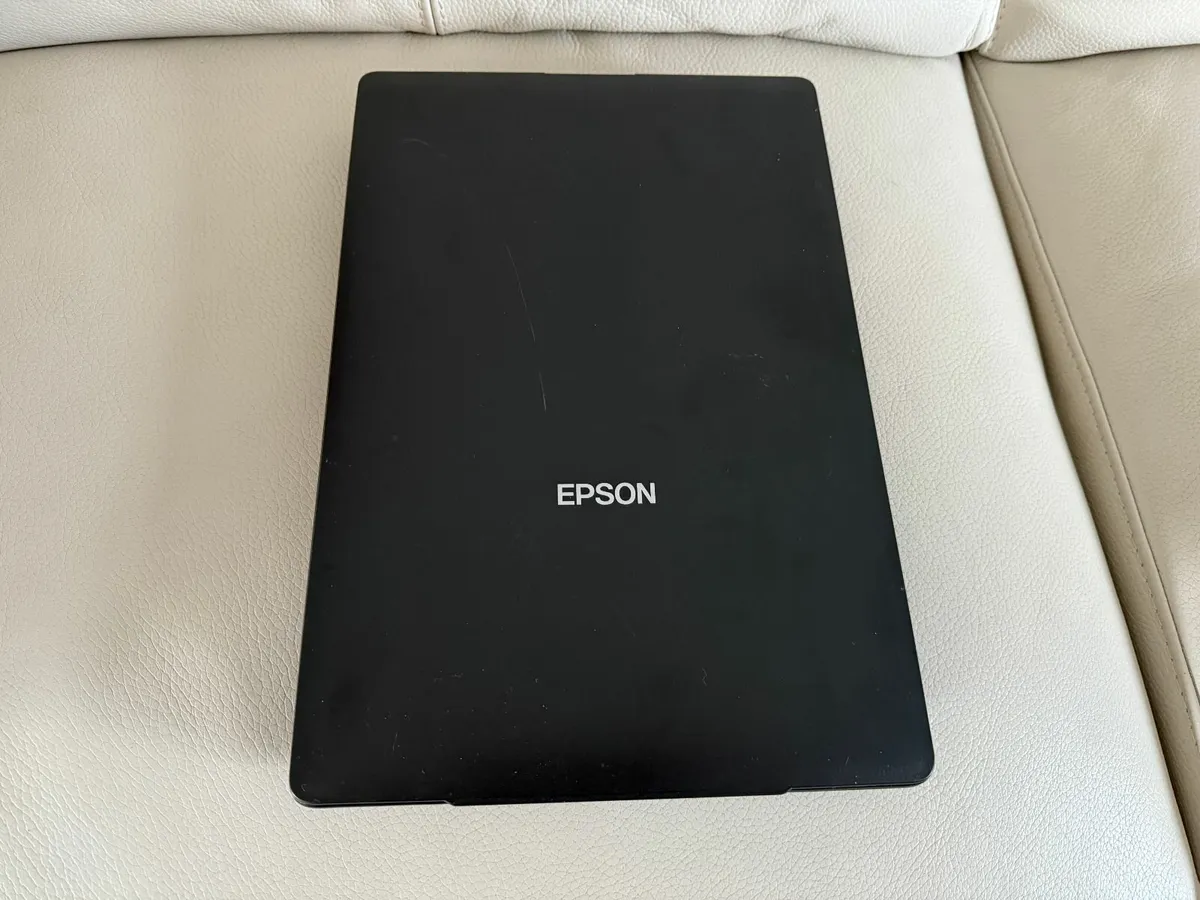 Epson Perfection V39II Scanner - Image 1