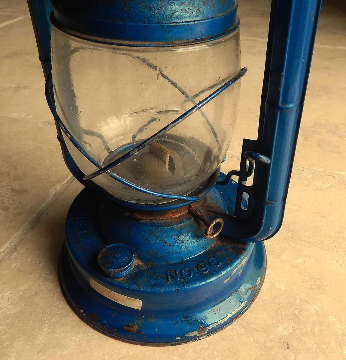 Vintage Dietz No 90 Blue Oil Lantern - Image 4