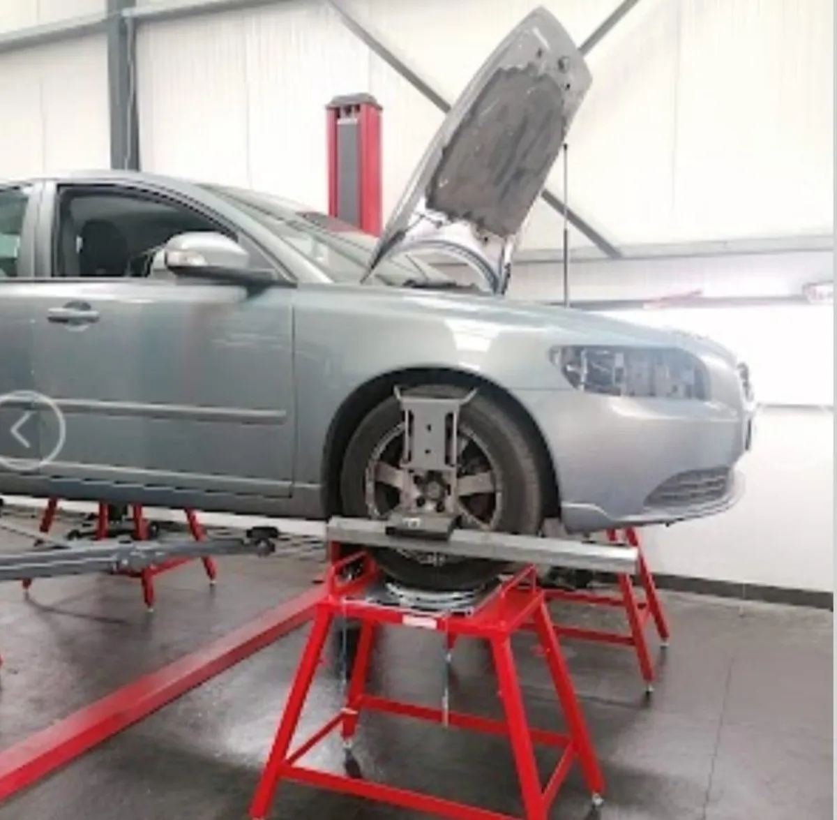 Alignment stands - Image 1