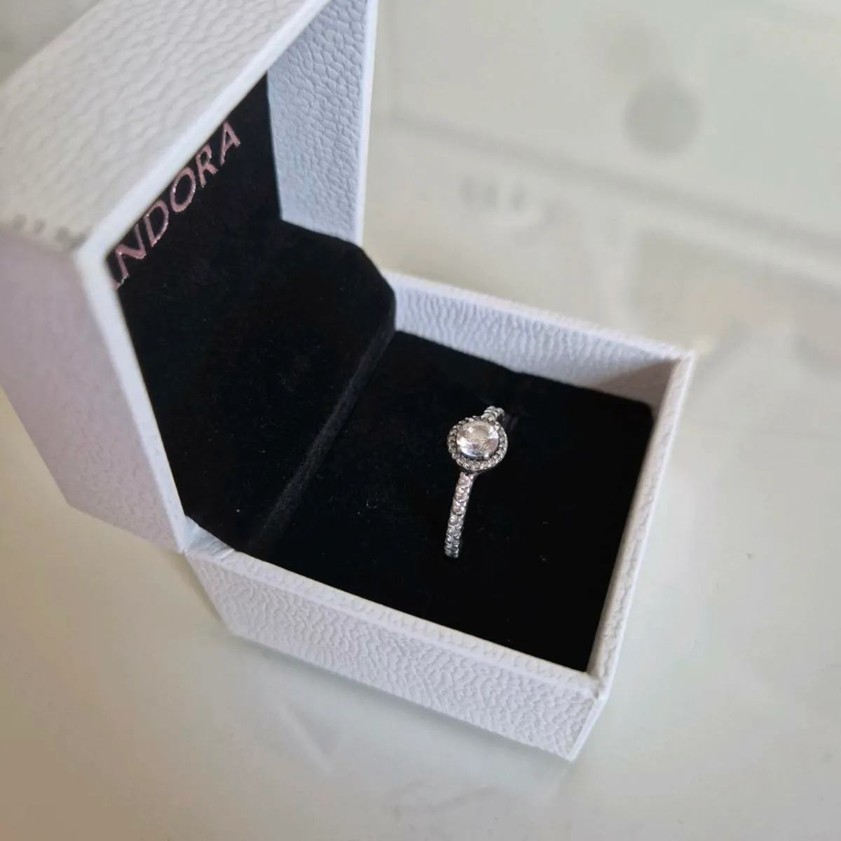 Pandora ring sparkly round - Image 2