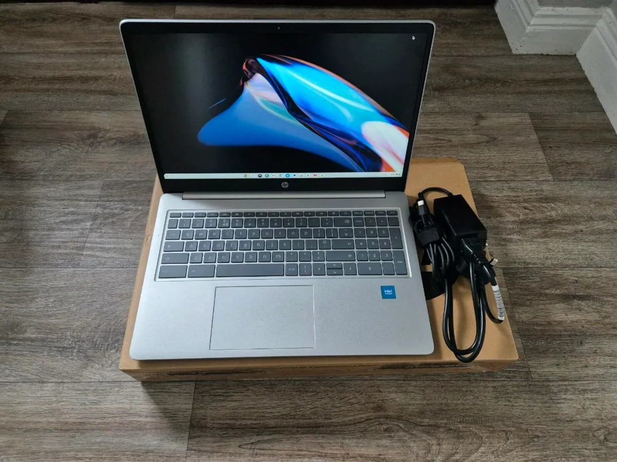 HP 15.6inch Chromebook laptop - Image 2