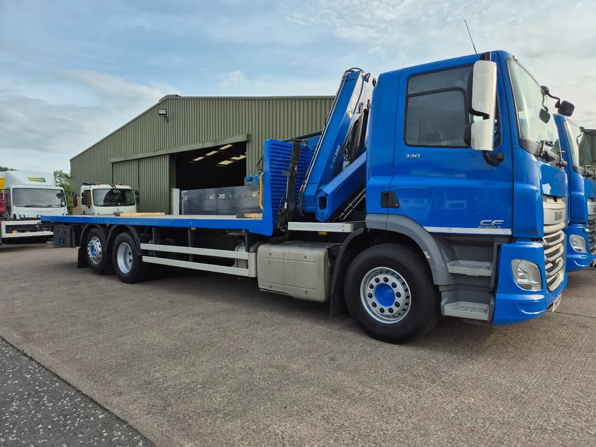 2015 Daf CF330 r/lift steer HIAB 144 Duo - Image 1