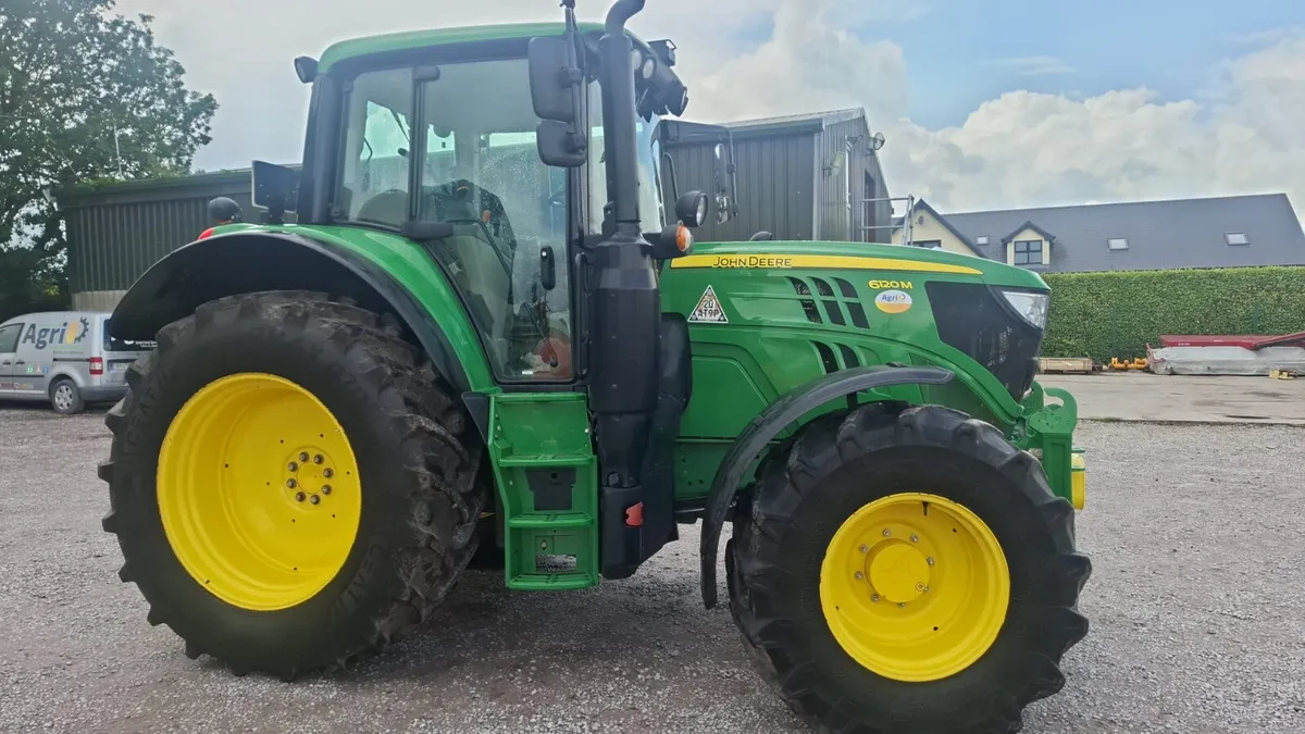 John deere 6120m - Image 1