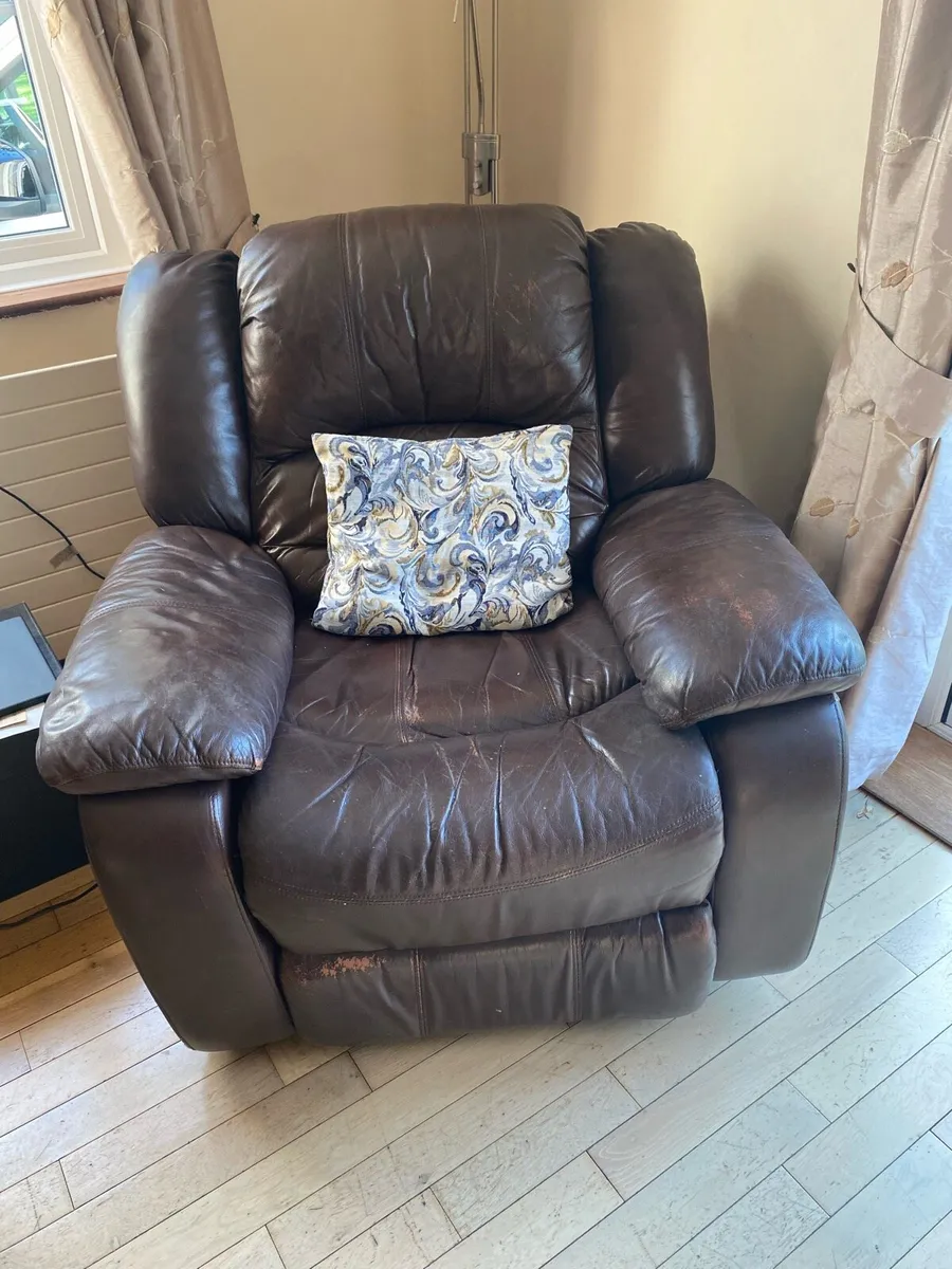 Brown leather 3,1,1 sofa set - Image 4