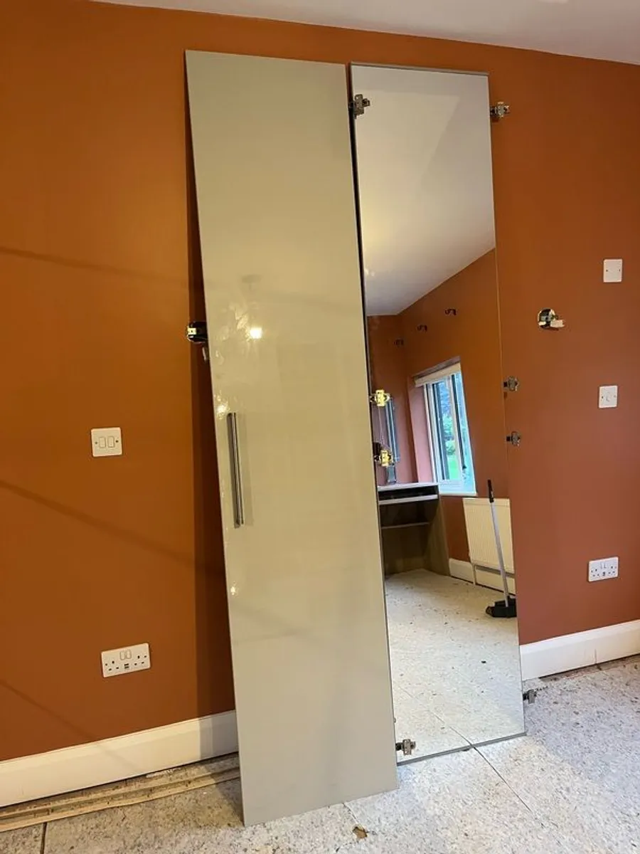 Wardrobe doors (Pax IKEA) - Image 4