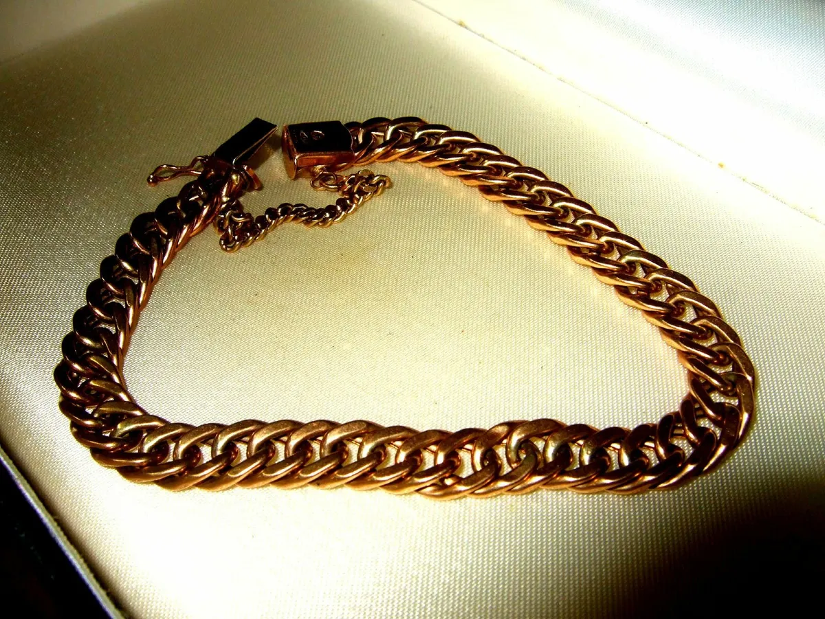 Vintage Hallmarked 9k Gold 'Lace' Link Bracelet - Image 1