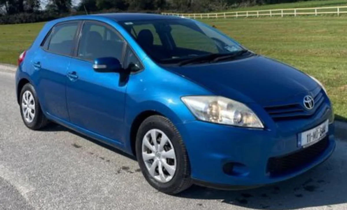 Toyota Auris 1.4 D4D 2011 - Image 1