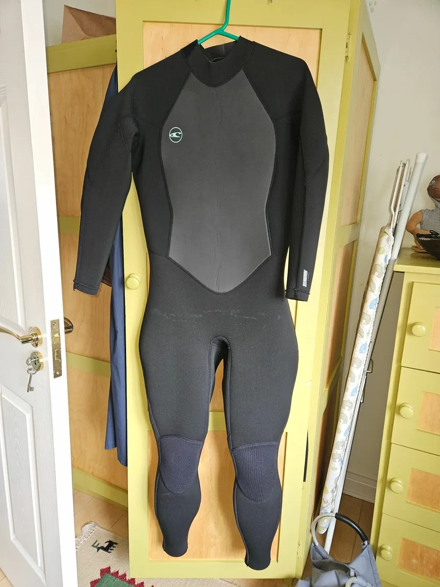 Wetsuit - Image 3